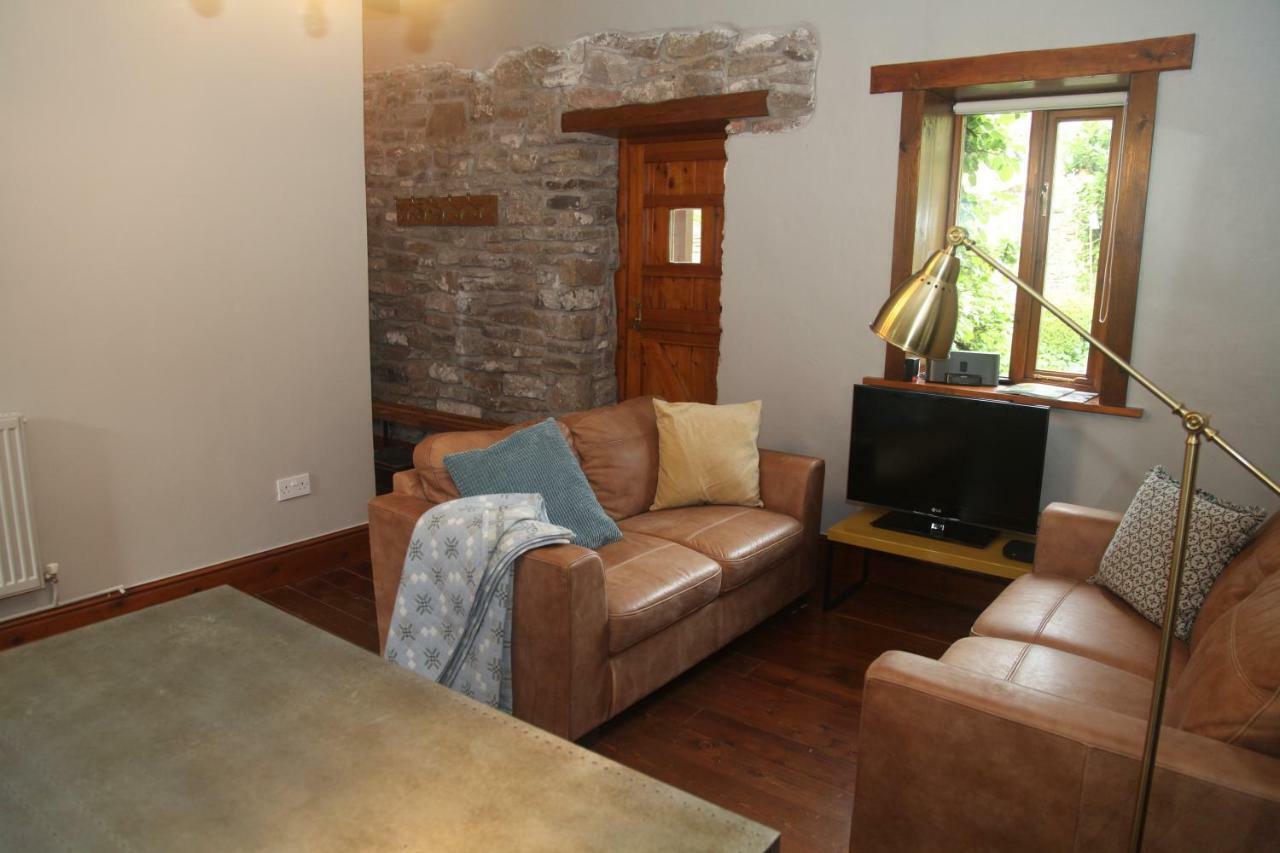 Ty Carreg Fach Staycation Cottage Кардіфф Екстер'єр фото