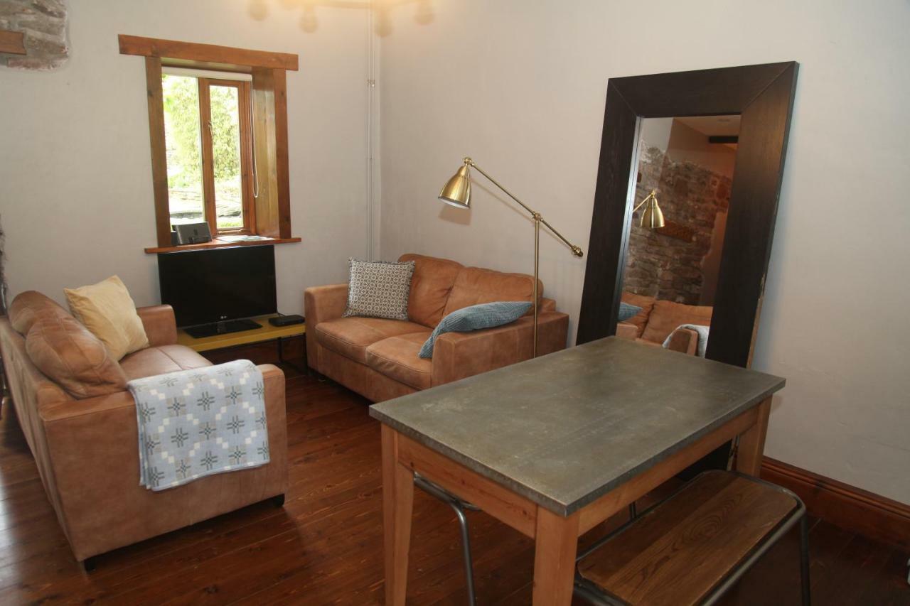 Ty Carreg Fach Staycation Cottage Кардіфф Екстер'єр фото