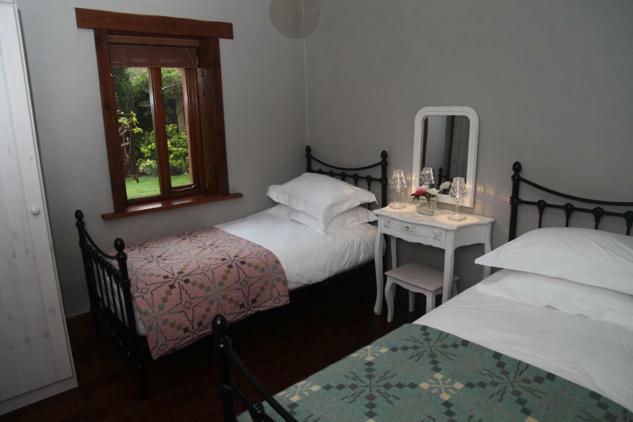 Ty Carreg Fach Staycation Cottage Кардіфф Екстер'єр фото